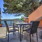 Ena 1 Appartamento Betina (Sibenik-Knin)