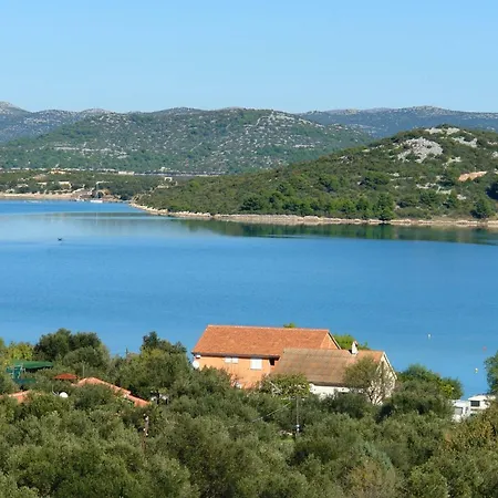 Ena 1 Apartment Betina (Sibenik-Knin)